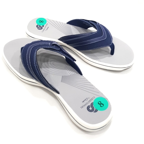 Clarks Women's Brinkley Keely Flip-Flop - Picture 6 of 8
